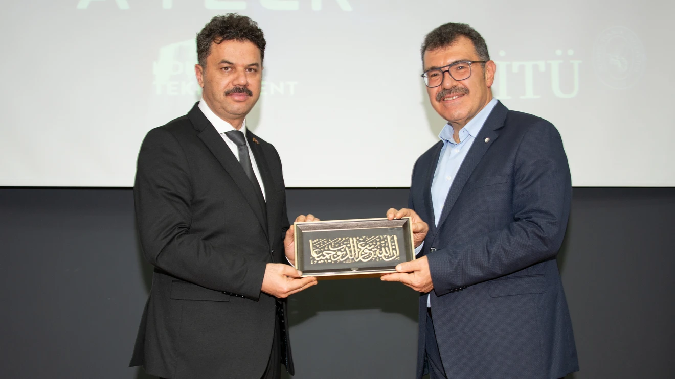 Prof. Dr. Hasan Mandal, Selçuk Üniversitesinde öğrencilerle buluştu